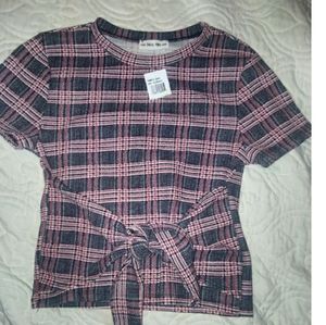 NWT Jrs Medium Daisy May Blouse